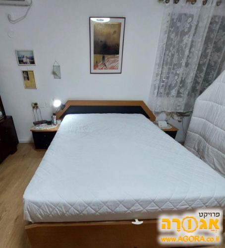 מיטה זוגית ללא מזרן
