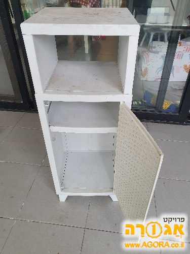 ארון פלסטיק למרפסת