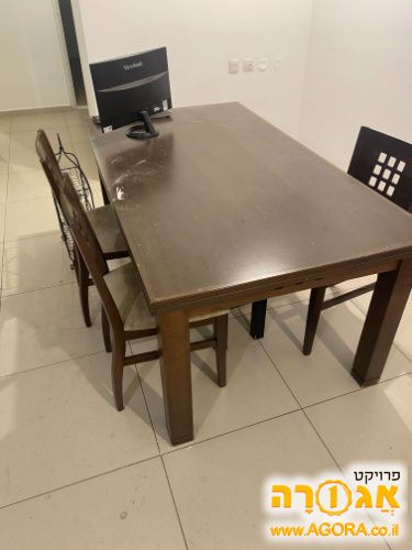 שולחן