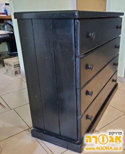 שידת מגירות