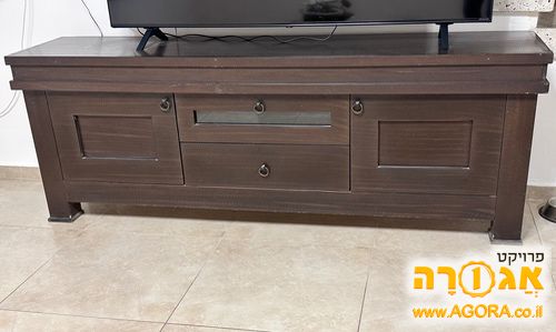 שידת טלויזיה + ויטרינה + שולחן
