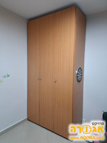 ארון בגדים