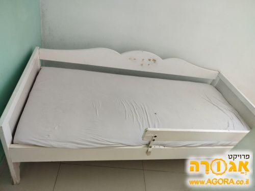 מיטת מעבר+מזרון של ikea