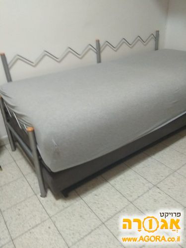 מיטה נפתחת
