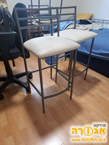 4 כסאות בר