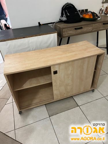 שידה ארונית