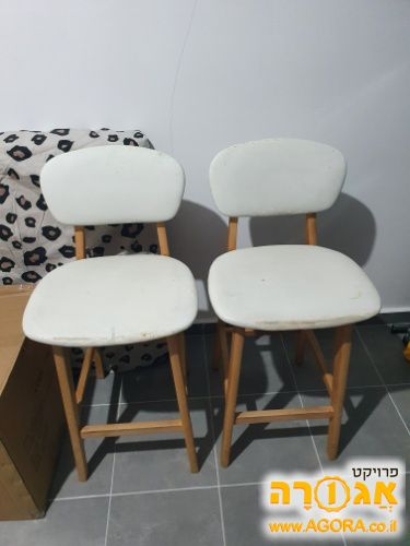 2 כסאות בר