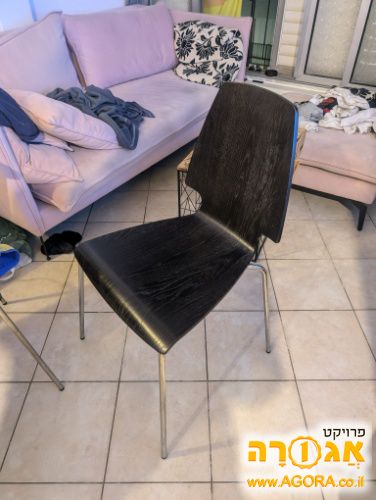 2 כיסאות איקאה שחורים