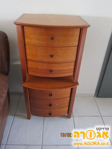 שתי ארוניות/שידות לחדר שינה