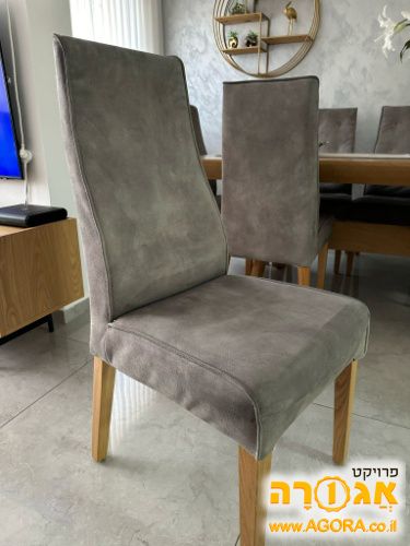 כיסאות