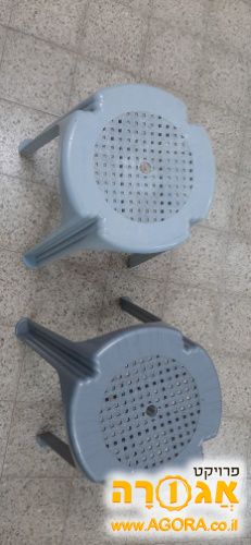 כסאות פלסטיק