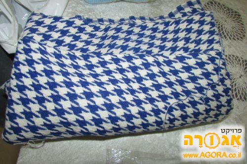 בד גדול משובץ כחול לבן