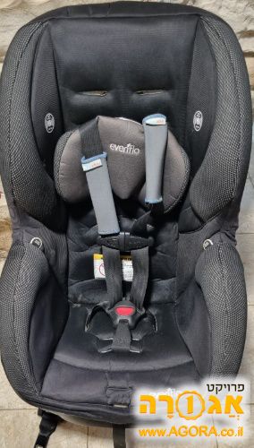 כיסא בטיחות לרכב