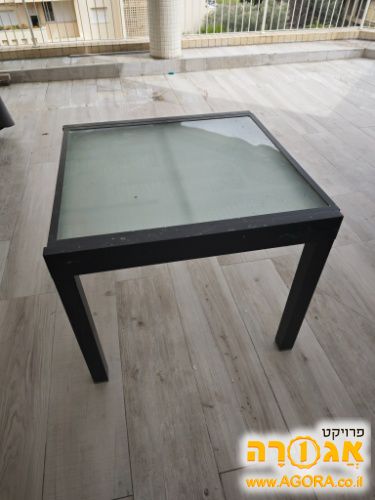 שולחן זכוכית 90/90 סמ נפתח ל 180סמ