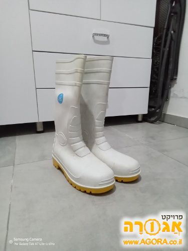 מגפיים תעשיתיות