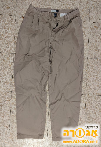 מכנסי חאקי לנשים של Gap 38