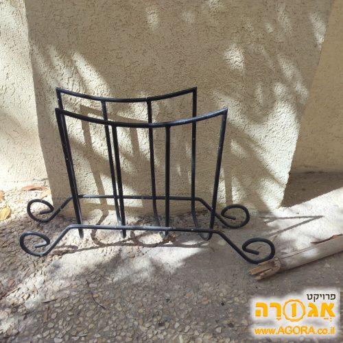 מעמד עיתונים ומגזינים דקורטיבי