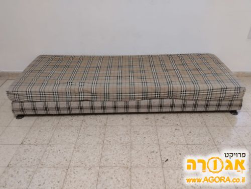 מיטת יחיד
