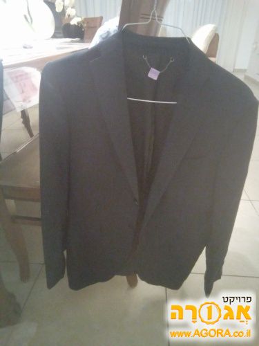 חליפות לגבר