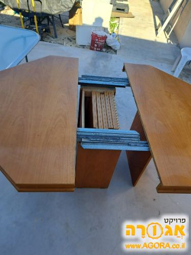 שולחן פינת אוכל