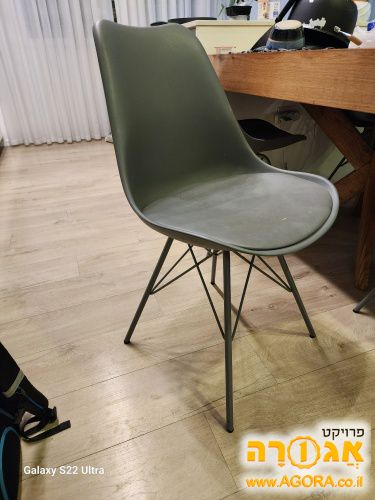 כסאות