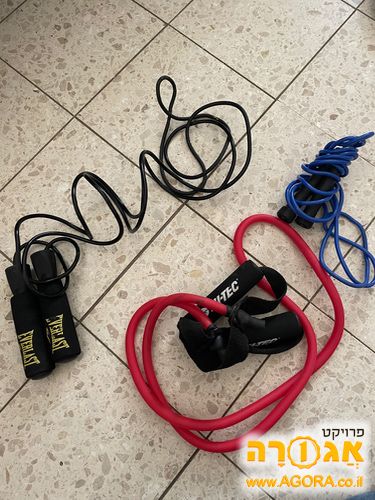 חבלי קפיצה וגומי