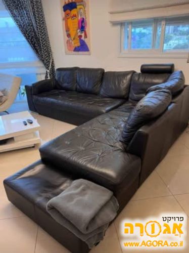 סלון עור שחור