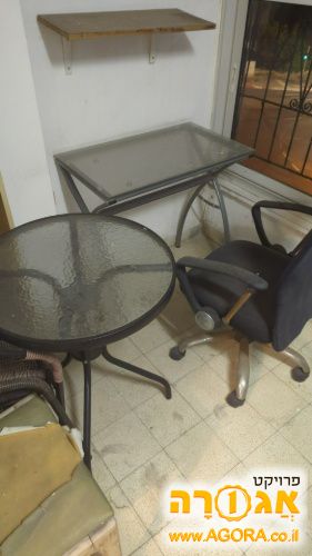 שולחן עבודה קטן