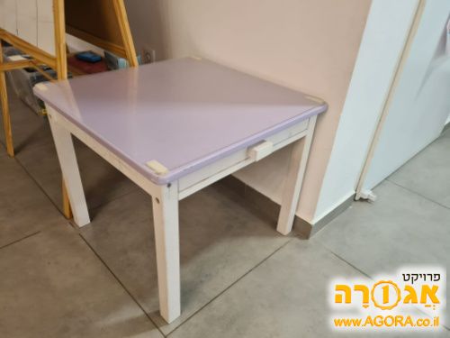 שולחן ילדים עצמל'ה