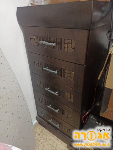 שידת מגירות