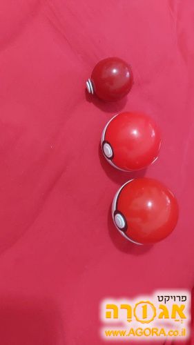 3 כדורים של פוקימון