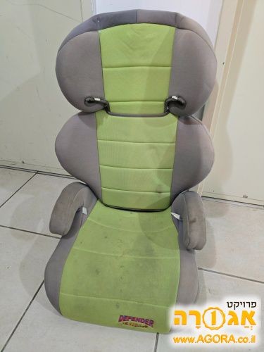 מושב לילד לרכב