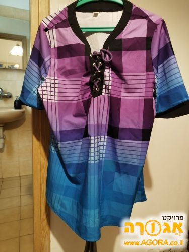 חולצת נשים קצרה צבעונית L