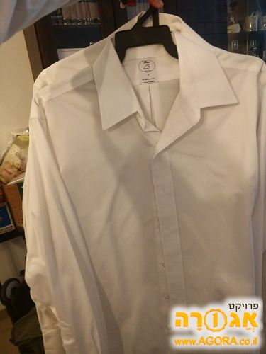 חולצות פורור חפתים נלבשו בערך 10 פעמים