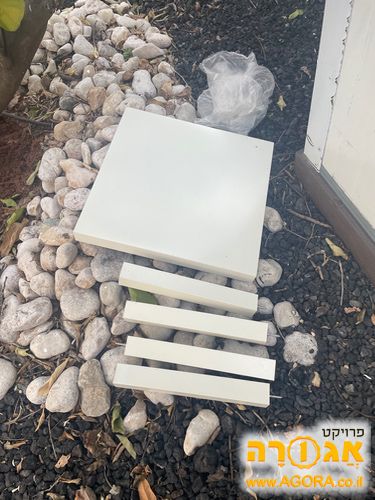 שולחן ריבועי איקאה