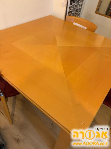 שולחן סלון נפתח ו8 כסאות
