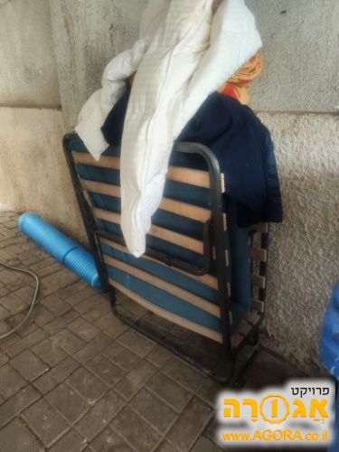 מיטה מתקפלת