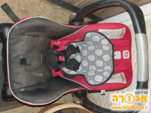 כיסא תינוק לרכב