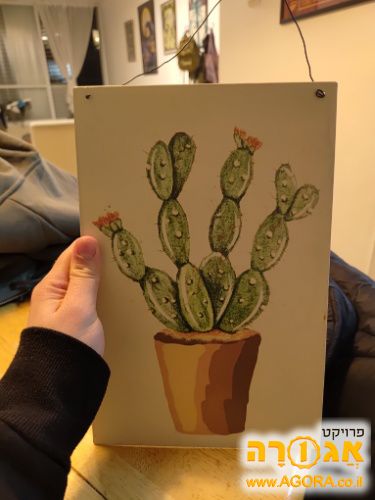 תמונת קקטוס ממתכת
