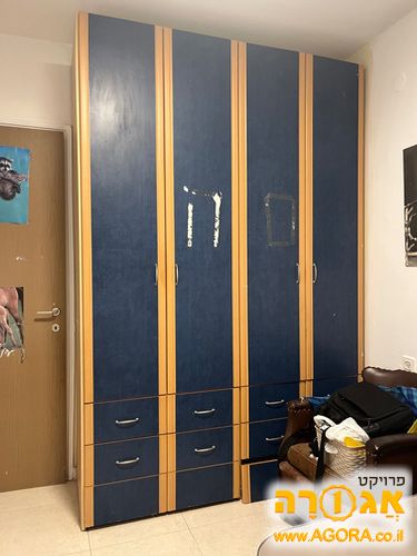 ארון בגדים