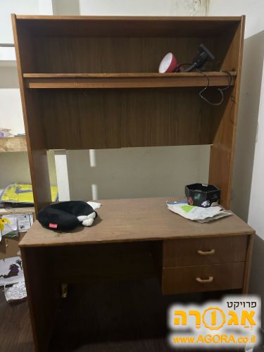 שולחן כתיבה כולל מגירות