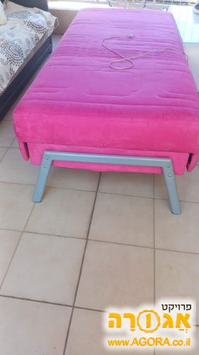 מיטה עם ארגז
