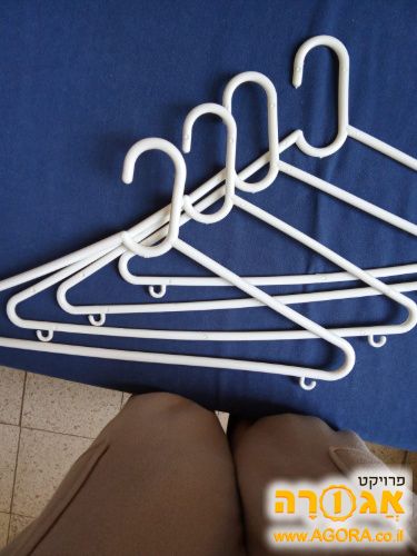קולבים מפלסטיק