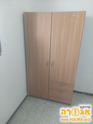ארון בגדים