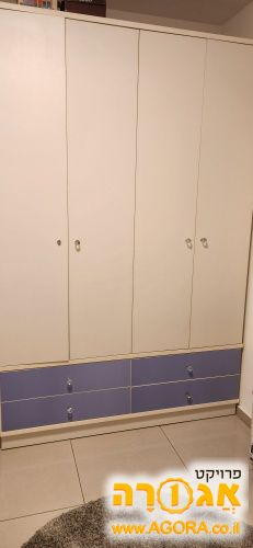 ארון בגדים