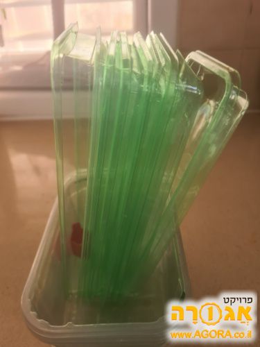 מיכלי פלסטיק