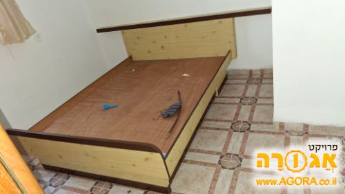 בסיס מיטה