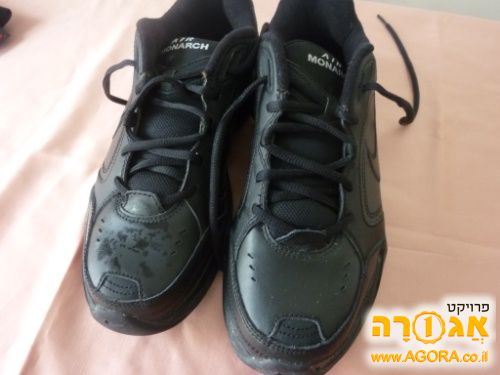 נעלי נייקי AIR MONARCH IV
