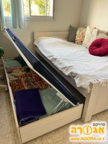 מיטה וחצי