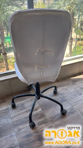כיסא עבודה לילדה